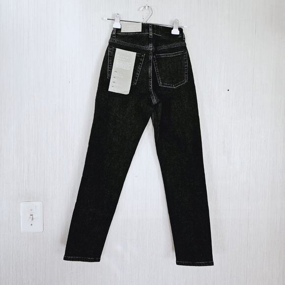 Everlane The Curvy Cheeky Straight Jean - Washed Black - size 23- NWT - Picture 3 of 8
